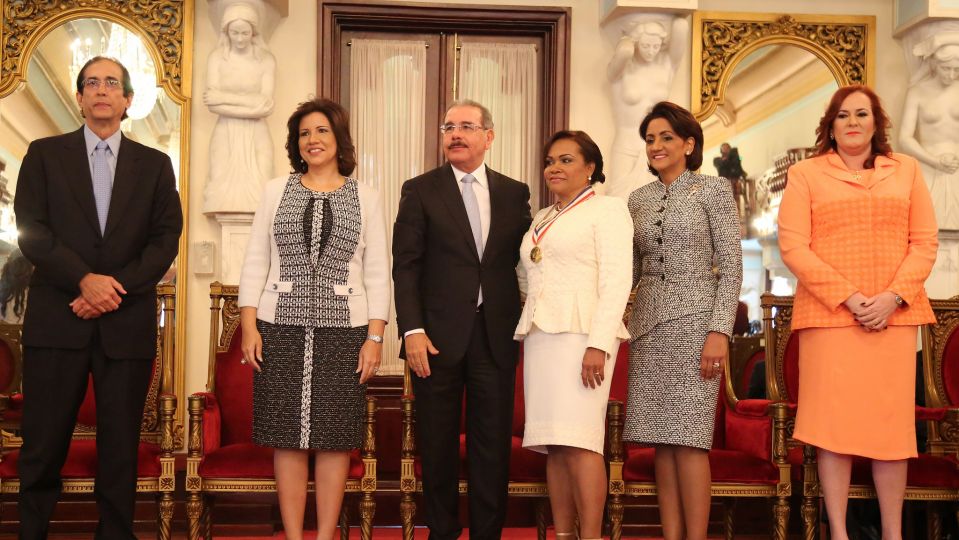  Medalla al Mérito a la Mujer Dominicana