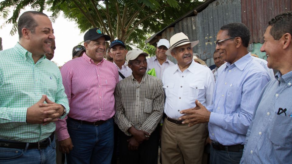 De paseo para conocer la pitahaya; JAD e IAD promueven cultivo y ecoturismo