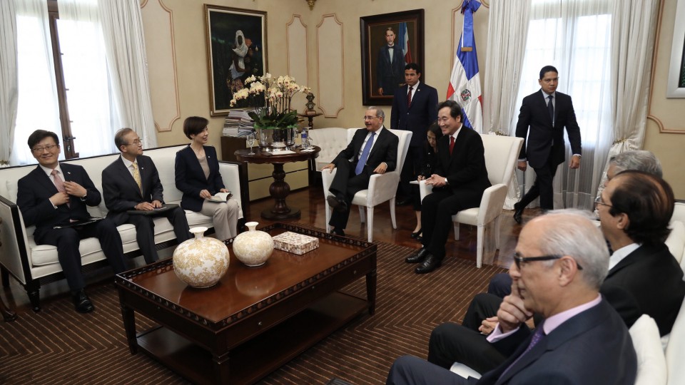 Danilo Medina recibe Primer Ministro Corea del Sur. Se fortalecen lazos entre ambos países