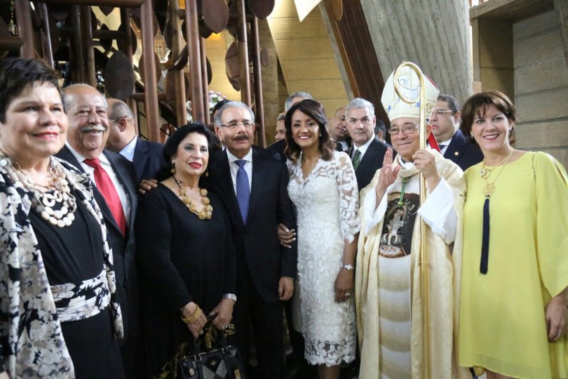 Pareja presidencial asiste a misa conmemorativa Día de la Altagracia, en Higüey.