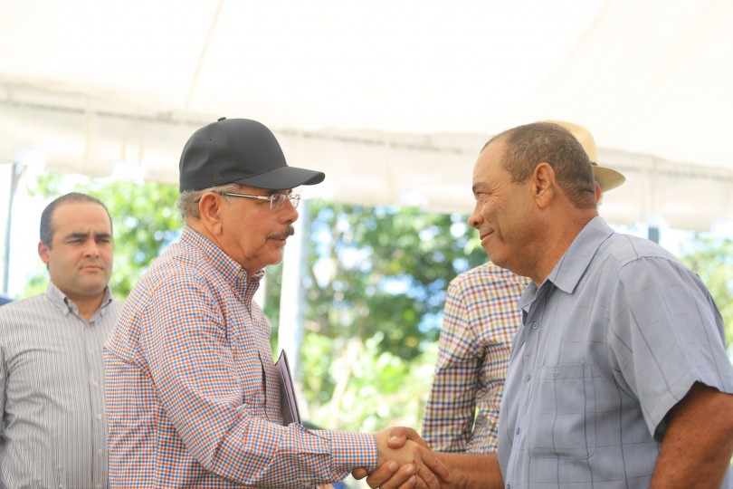 Danilo Medina acoge solicitudes ganaderos