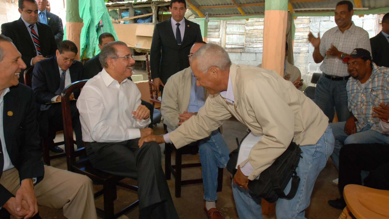 Danilo Medina con tabaqueros