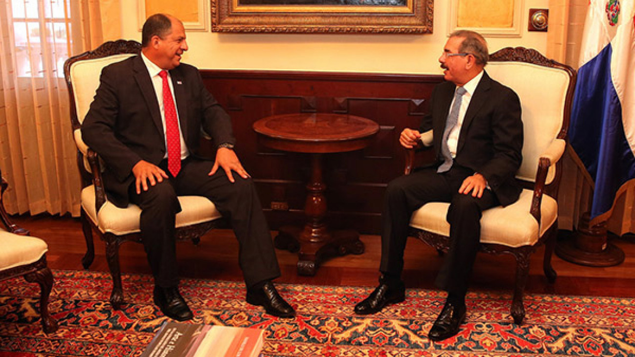 Danilo Medina junto al nuevo presidente de Costa Rica, Luis Guillermo Solís