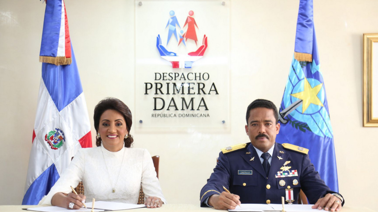 En beneficio de la población, Despacho Primera Dama y CESAC firman convenio
