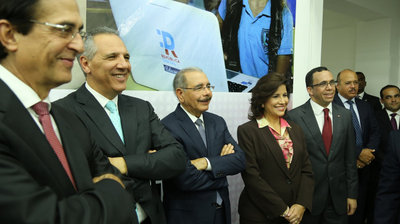 Danilo Medina entrega sede República Digital Educación para elevar calidad enseñanza aprendizaje