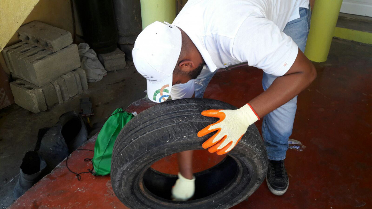 Campaña contra el dengue.