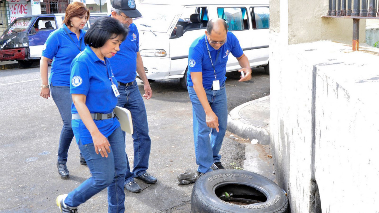 Campaña contra el dengue.