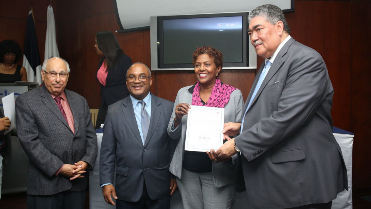 Ministro de Integración Regional, Miguel Mejía y el presidente del Colegio Dominicano de Periodistas (CDP), Olivo de León