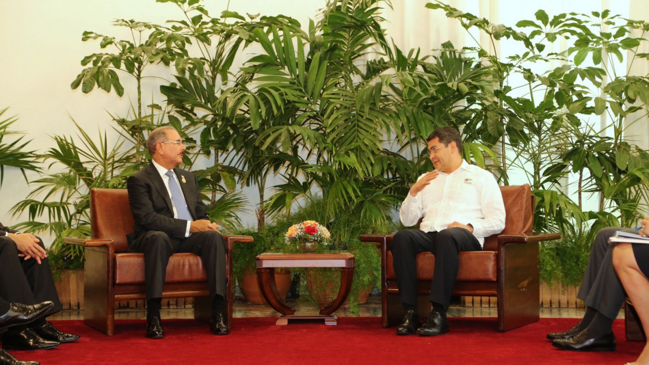 Danilo Medina y Juan Orlando Hernández