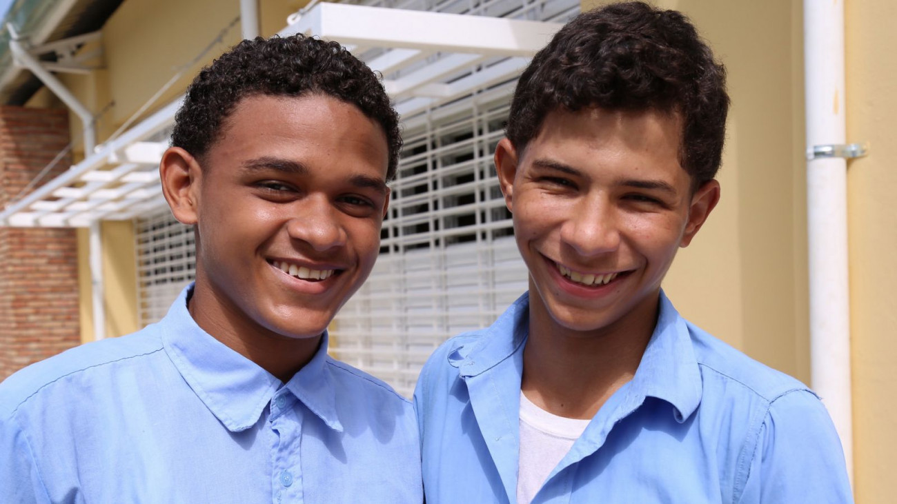 Estudiantes de Baní.