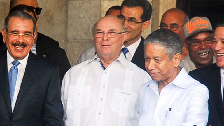Presidente Danilo Medina junto al expresidente Hipólito Mejía