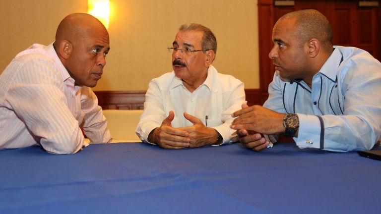 Presidente Danilo Medina; su homólogo de Haití, Michel Martelly y el primer ministro de ese país, Laurent Lamothe