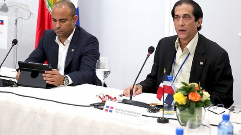Gustavo Montalvo en reunión para Diálogo de Alto Nivel entre la República Dominicana y Haití
