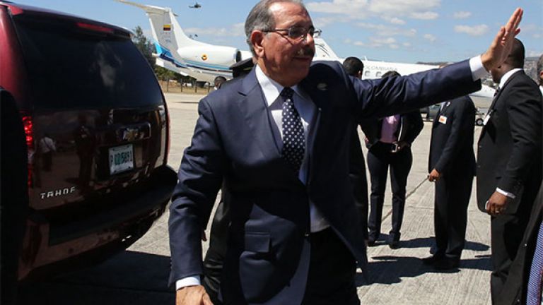 Presidente Danilo Medina sale hacia Cuba