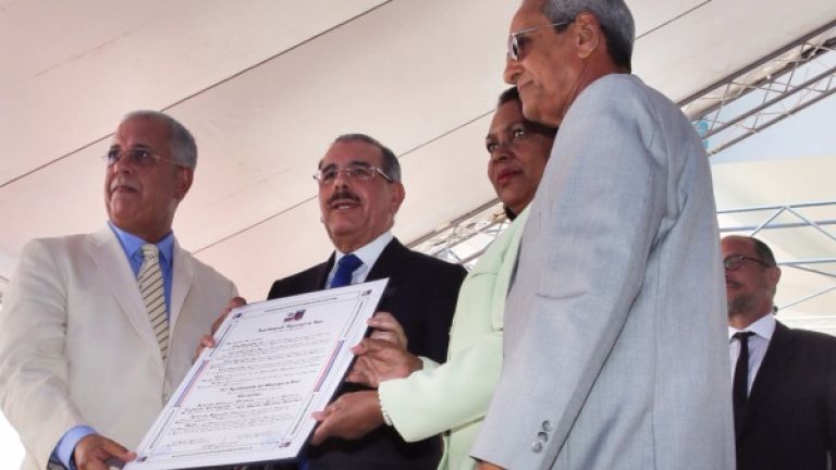 Presidente Danilo Medina recibe reconocimiento