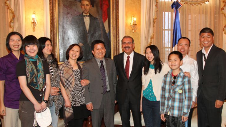 Presidente Danilo Medina recibe delegación china
