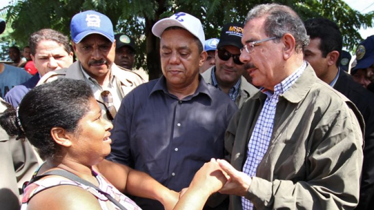 Presidente Danilo Medina saluda a los ciudadanos y ciudadanas