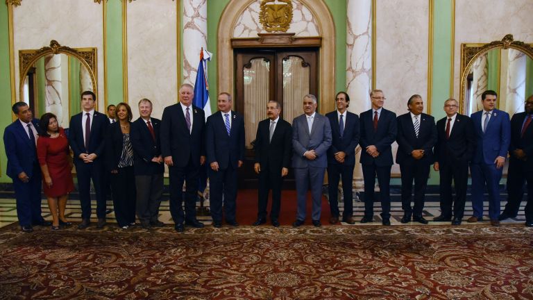 Congresistas de Estados Unidos visitan al presidente Danilo Medina