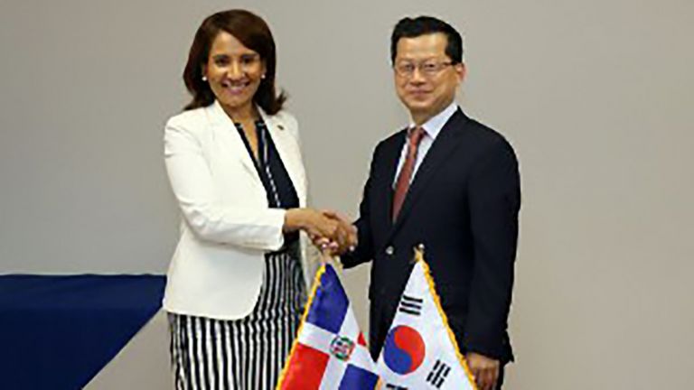 RD firma acuerdo con Corea y países América Central para fortalecer Gobierno Digital