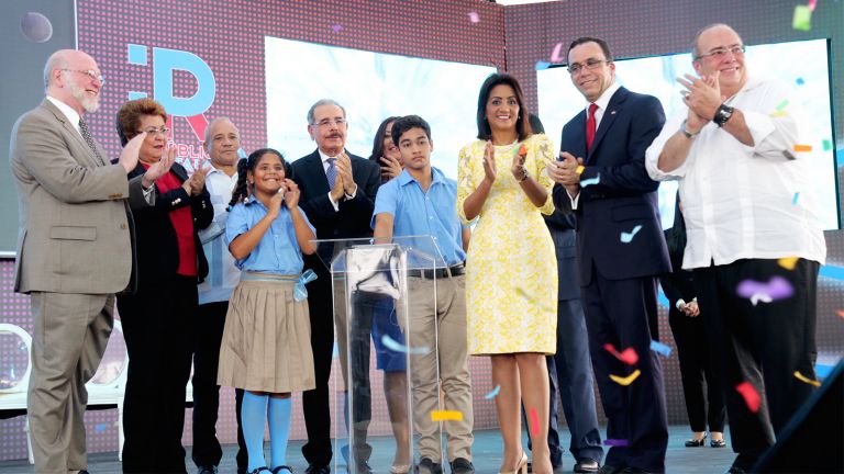Danilo Medina deja iniciado año escolar 2017-2018 en Monte Plata.