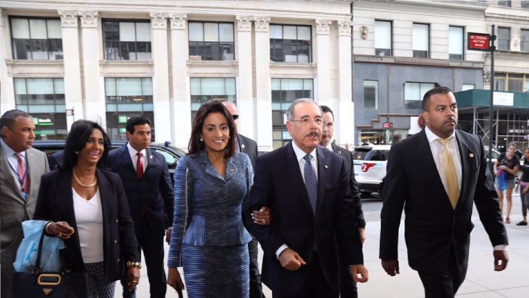 Danilo Medina llega a Nueva York para participar en 72va. Asamblea General ONU