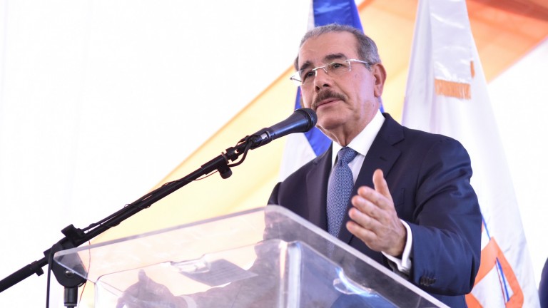 Danilo Medina: “Carretera Padre Las Casas-Bohechío, deuda vieja con ustedes que estamos pagando”