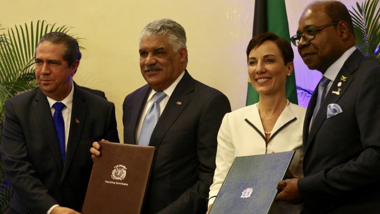 República Dominicana y Jamaica firman Acuerdo de Cooperación de Turismo Multi-destino