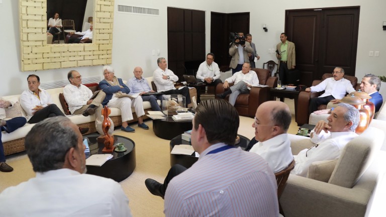 Danilo Medina se reúne con empresarios hoteleros de Punta Cana   