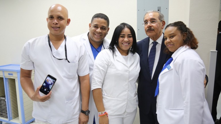 Transformación salud llega a Puerto Plata: Danilo entrega moderno hospital y Centro de Diagnóstico número 35 de los 50 prometidos