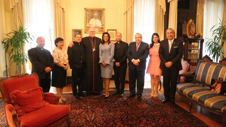 Cándida Montilla de Medina invita al cardenal de Nueva York a concelebrar eucaristía Día de La Altagracia, en Basílica de Higüey