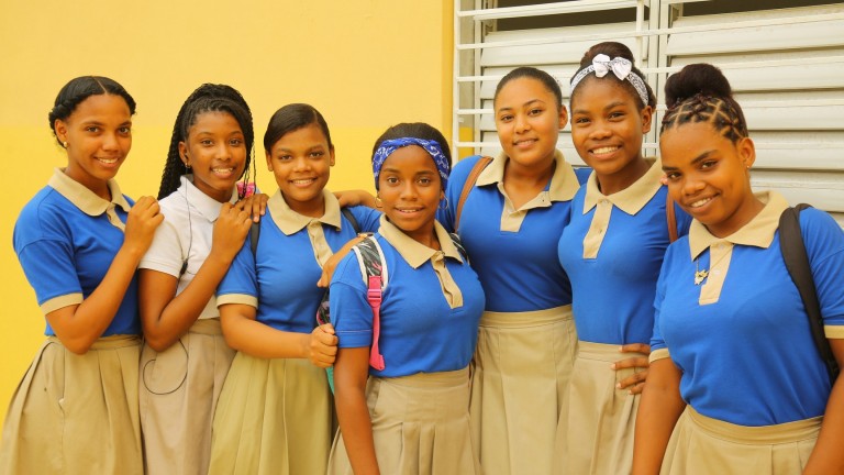 Guanuma recibe escuela para 945 estudiantes, plantel número 58 entregado por Danilo Medina en Santo Domingo Norte