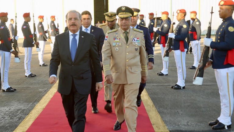 Presidente Danilo Medina sale a México