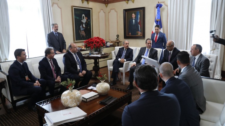  Inversionistas presentan al presidente Danilo Medina proyecto de turismo de lujo en Puerto Plata, generará 2 mil empleos directos