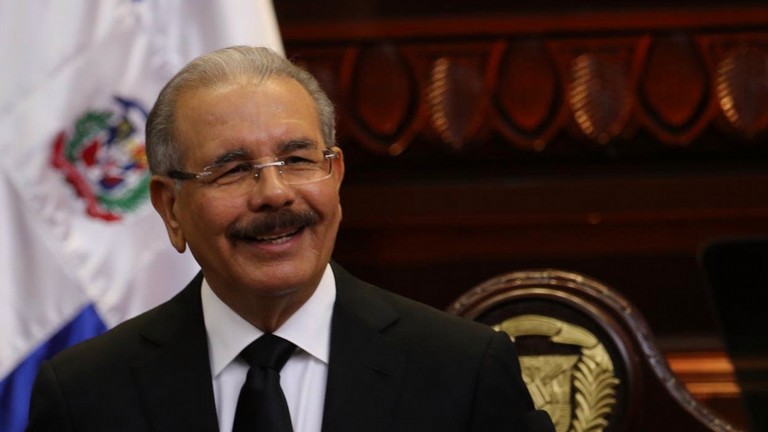 Danilo Medina concluye alocución: “Estamos con los dominicanos y dominicanas que cargan más pesado”