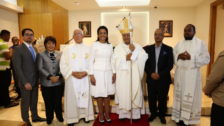 PD entrega capilla de Reside; participa en misa junto a feligresía de La Nueva Barquita