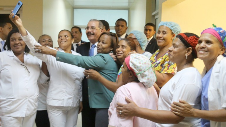 Presidente Danilo Medina felicita a todas las personas dedicadas al noble oficio de la enfermería