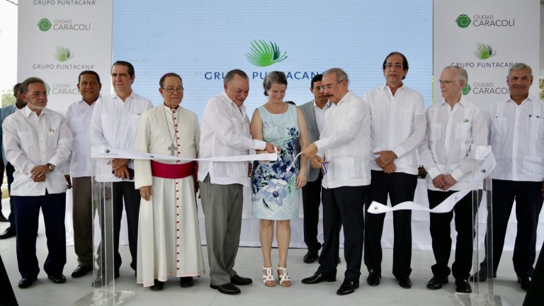 Presidente Danilo Medina asiste a presentación “Ciudad Caracolí”, iniciativa inmobiliaria del Grupo Puntacana para favorecer a sus empleados