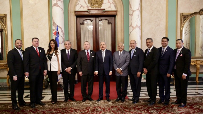 Presidente Danilo Medina recibe en Palacio Nacional a nuevos directivos de la Asociación Nacional de Supermercados de Nueva York