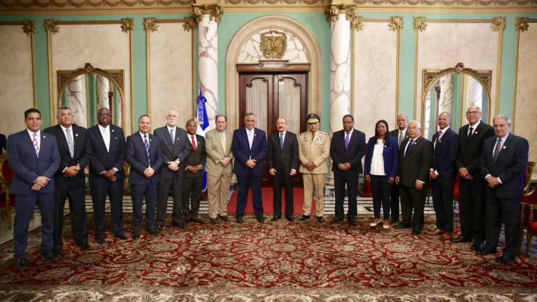 Presidente Danilo Medina recibe a Comité Ejecutivo del COD y conoce sus planes de trabajo