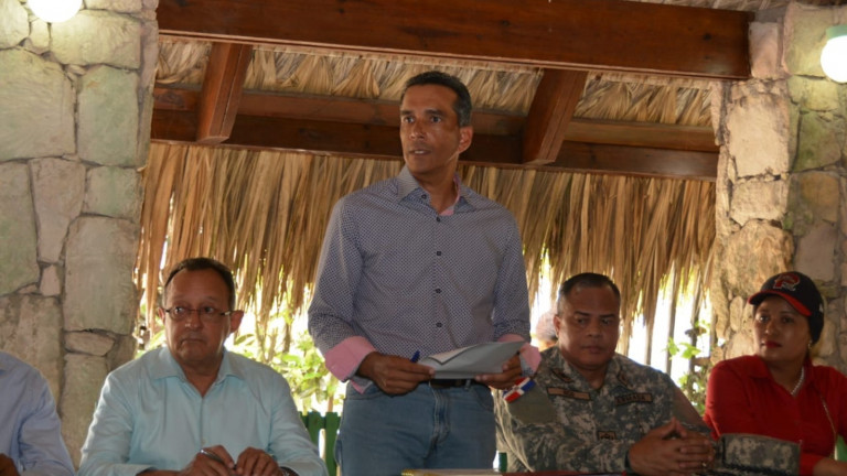 Comisión designada por Danilo Medina regresa a Isla Saona y Bayahibe para dar respuesta a 18 necesidades de comunitarios y asociaciones   