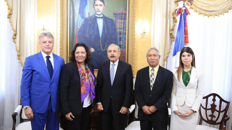 Tahseen Sayed en visita al Palacio Nacional