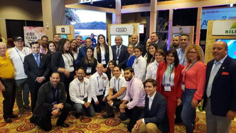 Staff de República Dominicana en la feria NSA Sales & Tradeshow 2019.
