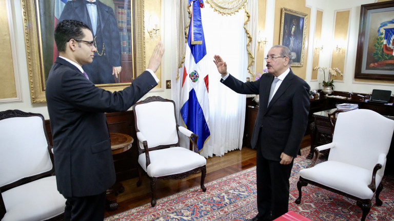 Juan Ariel Jiménez es juramentado en Palacio Nacional