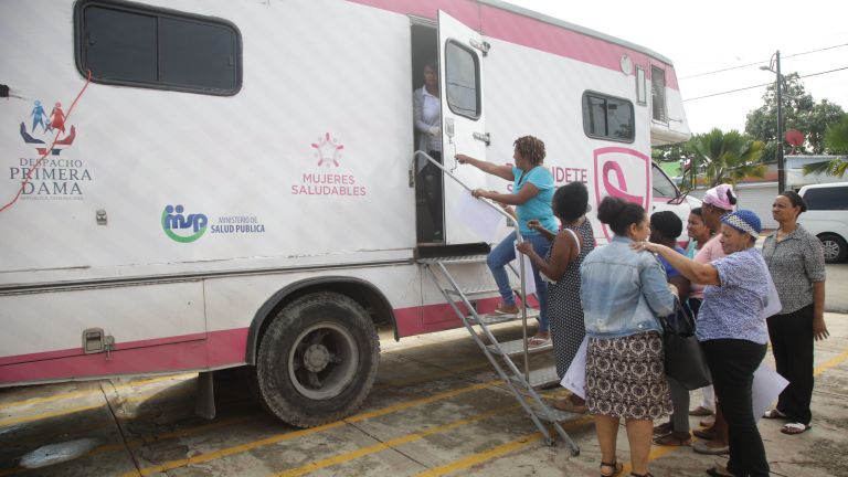 En 2019, mujeres de varios puntos del país fueron beneficiadas con más de 15 mil mamografías a través Despacho Primera Dama