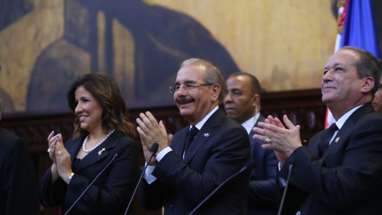 Presidente Danilo Medina, la vicepresidenta Margarita Cedeño y el presidente del Senado, Reinaldo Pared Pérez