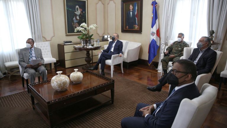 Danilo Medina encabeza reunión con Comité Nacional de Emergencias