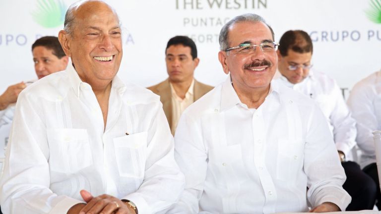 Danilo Medina y Oscar de la Renta
