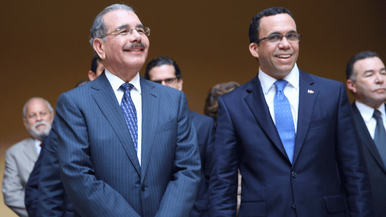 Presidente Danilo Medina junto al canciller Andrés Navarro