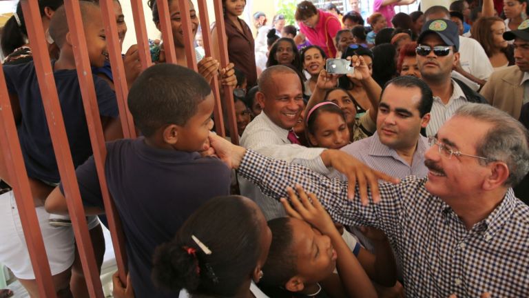 Presidente Danilo Medina y ciudadanos