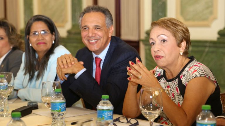 Ministro Administrativo de la Presidencia, José Ramón Peralta encabeza encuentro